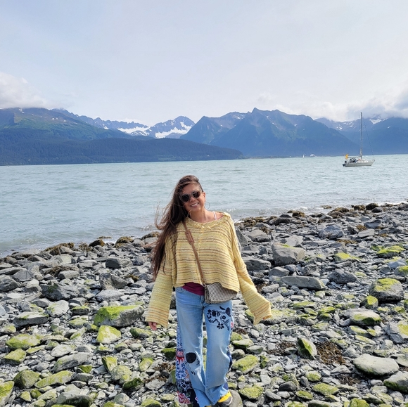 Meet your Posher Beth - Picture 6 of 11